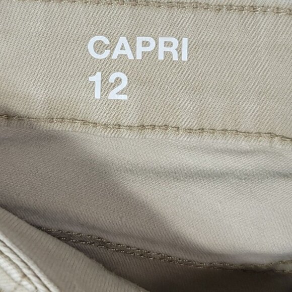 Sonoma Capri Straight Leg Jeans Tan Size 12 Zipper Button Pockets Rolled Cuffs - Picture 8 of 9